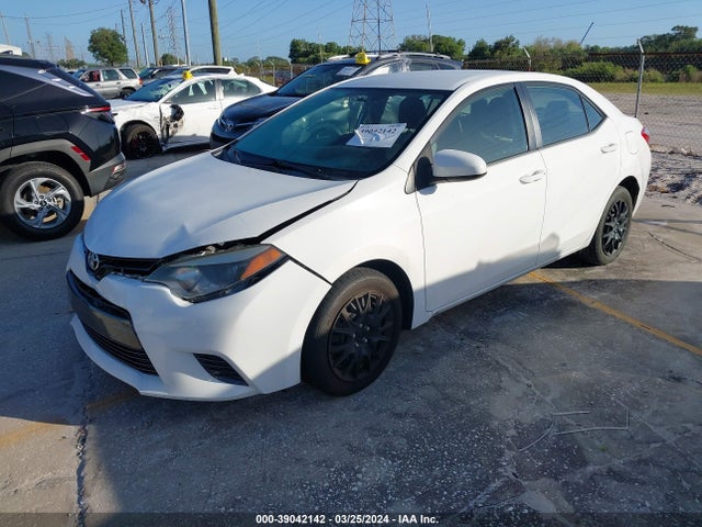Toyota COROLLA LE 2016 5YFBURHE2GP528267 Image 2