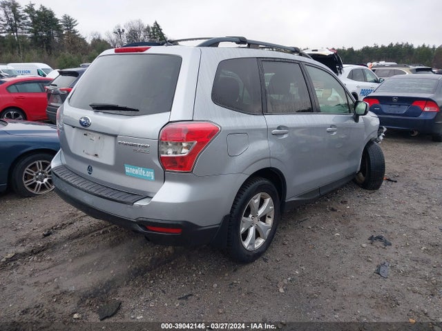 Subaru Forester 2.5i Premium 2015 JF2SJADC3FH494527 Image 4