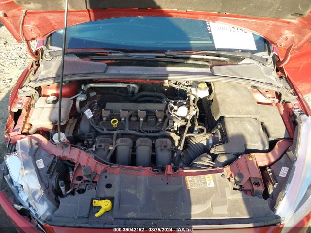 Ford FOCUS SE 2018 1FADP3K27JL245493 Image 10