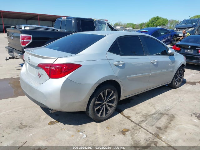 Toyota COROLLA SE 2017 2T1BURHE6HC912893 Image 4