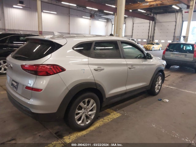 Hyundai TUCSON SE 2019 KM8J2CA42KU890249 Image 4