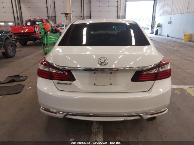 Honda ACCORD EXL 2017 1HGCR2F95HA202845 Image 17