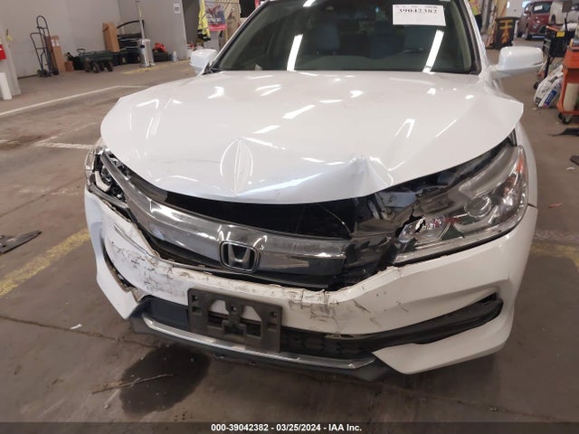Honda ACCORD EXL 2017 1HGCR2F95HA202845 Image 6