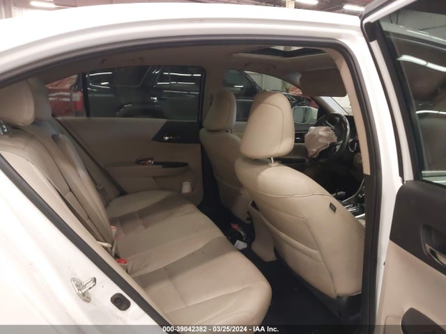 Honda ACCORD EXL 2017 1HGCR2F95HA202845 Image 8