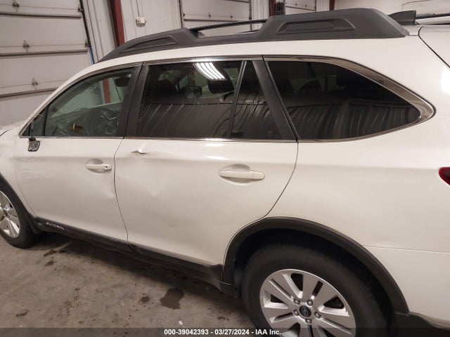 Subaru Outback 2.5i Premium 2018 4S4BSAFC0J3237125 Image 15