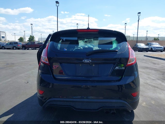 Ford FIESTA ST 2018 3FADP4GX6JM120266 Image 17