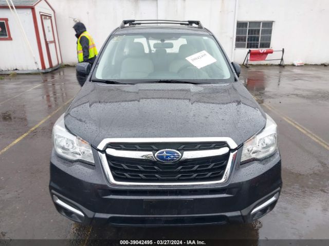JF2SJAEC8HH438956 Subaru Forester 2.5i Premium