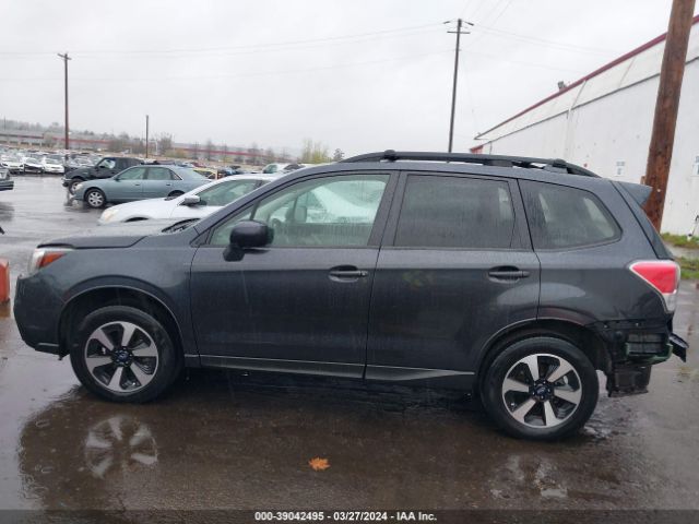 JF2SJAEC8HH438956 Subaru Forester 2.5i Premium