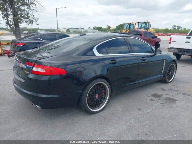2011 JAGUAR XF SAJWA0HE2BMR89665 Photo 3