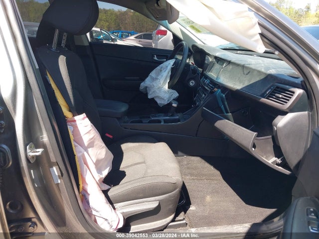 KIA Optima Lx 2018 5XXGT4L38JG227908 Image 5