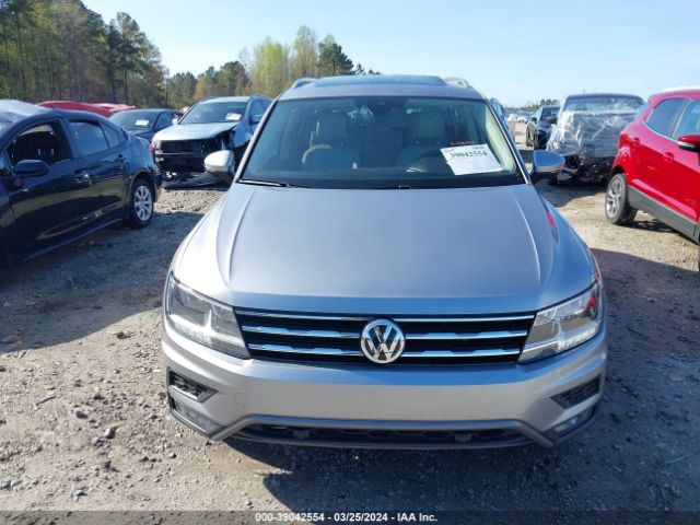 3VV2B7AX9LM127131 Volkswagen Tiguan 2.0t Se/2.0t Se R-line Black/2.0t Sel