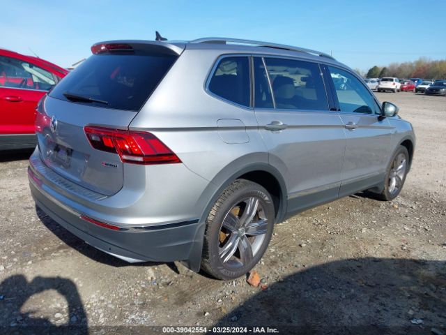 3VV2B7AX9LM127131 Volkswagen Tiguan 2.0t Se/2.0t Se R-line Black/2.0t Sel