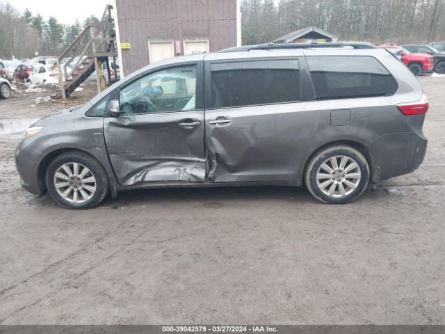 5TDDZ3DC0HS147666 Toyota Sienna Xle/limited