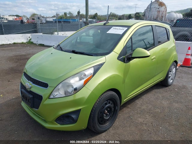 Chevrolet Spark Ls Auto 2014 KL8CB6S9XEC402337 Image 2
