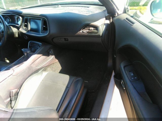2C3CDZBG9FH901229 Dodge Challenger Sxt Plus