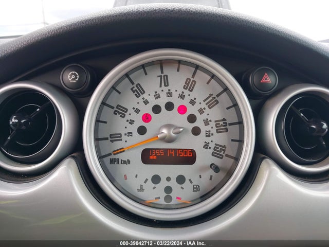 2004 MINI COOPER WMWRC33464TC50586 Photo 6