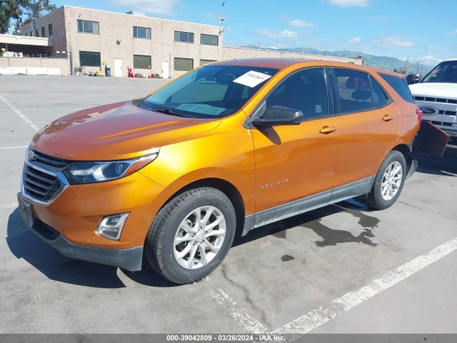 Chevrolet EQUINOX LS 2018 2GNAXREV0J6130241 Image 2