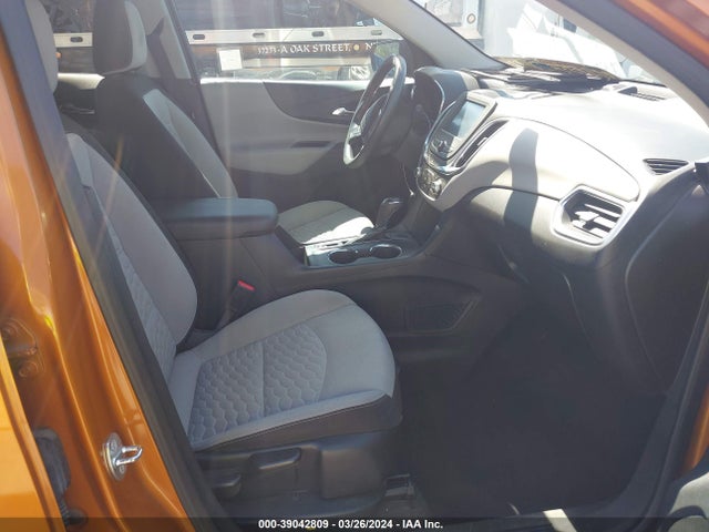 Chevrolet EQUINOX LS 2018 2GNAXREV0J6130241 Image 5