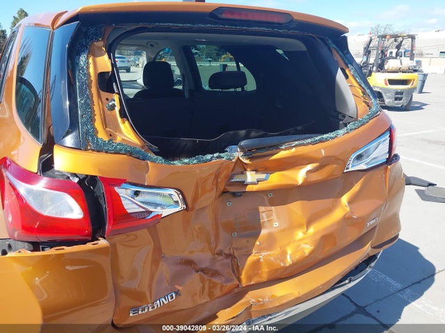 Chevrolet EQUINOX LS 2018 2GNAXREV0J6130241 Image 6