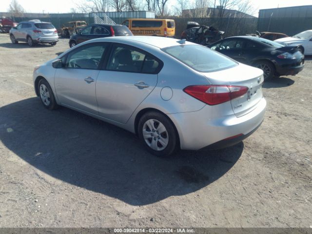 KNAFK4A63F5313602 KIA FORTE LX