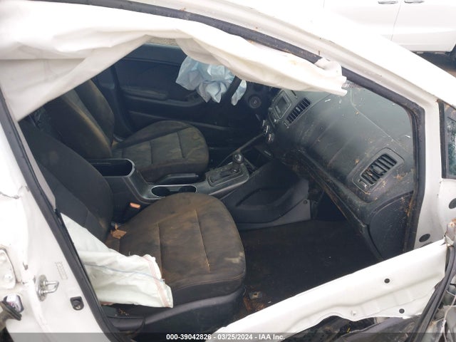 KIA FORTE LX 2016 KNAFK4A63G5481466 Image 5