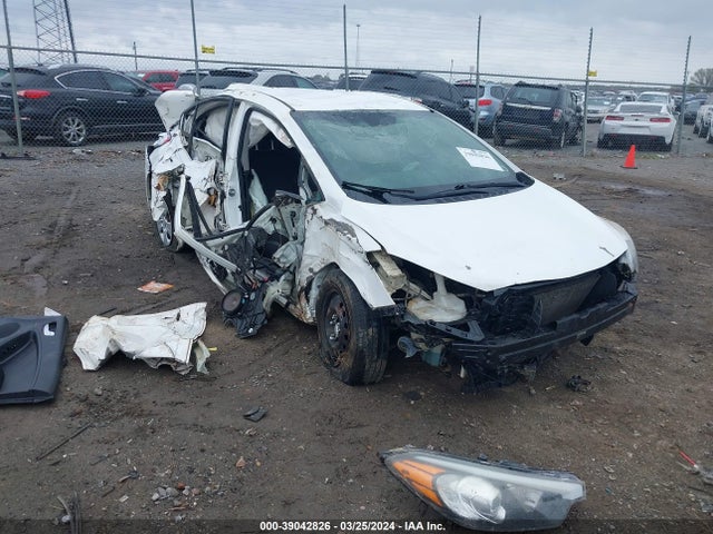 KIA FORTE LX 2016 KNAFK4A63G5481466 Image 6