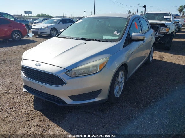 Ford FOCUS SE 2015 1FADP3K23FL275890 Image 2