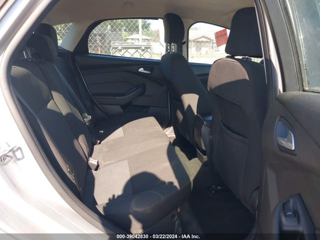 Ford FOCUS SE 2015 1FADP3K23FL275890 Image 8