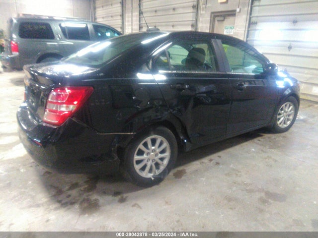 Chevrolet Sonic Lt Auto 2018 1G1JD5SH7J4100253 Image 4