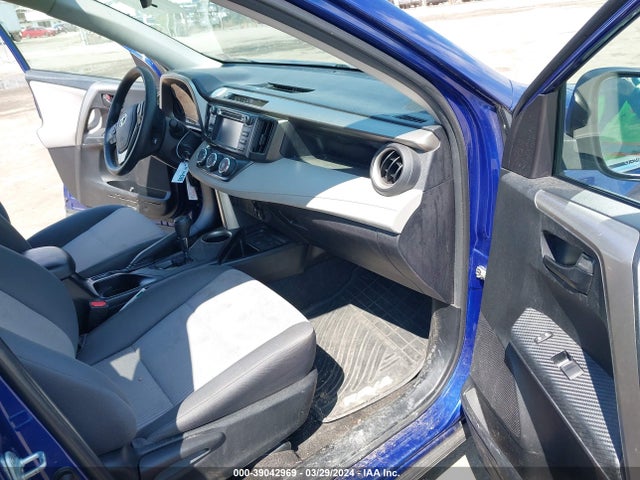 Toyota RAV4 LE 2015 2T3ZFREV3FW226813 Image 5