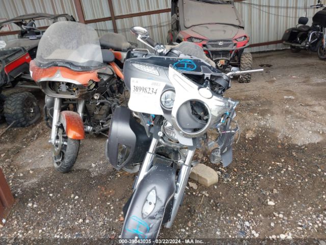 2019 INDIAN MOTORCYCLE CO. ROADMASTER 56KTRAAA0K3369887 Photo 4