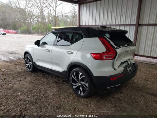 2020 VOLVO XC40 YV4162UM8L2268733 Photo 2