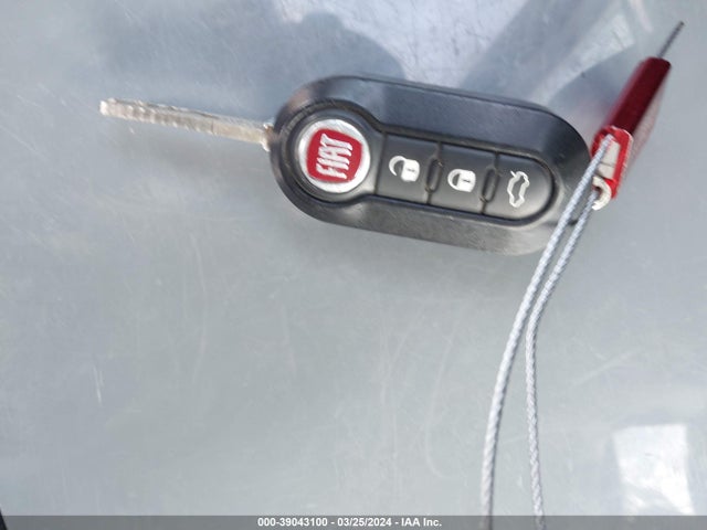 2012 FIAT 500 3C3CFFAR1CT381235 Photo 10