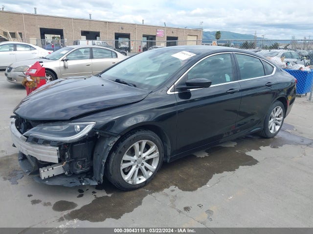 Chrysler 200 Limited 2015 1C3CCCAB6FN743977 Image 2