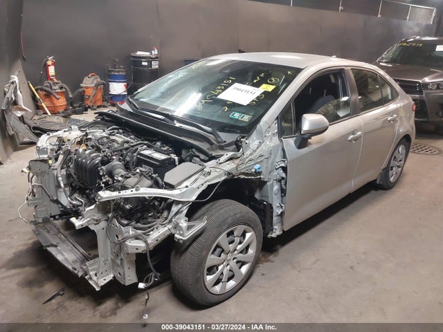 Toyota COROLLA LE 2021 JTDEPMAEXMJ147414 Image 2