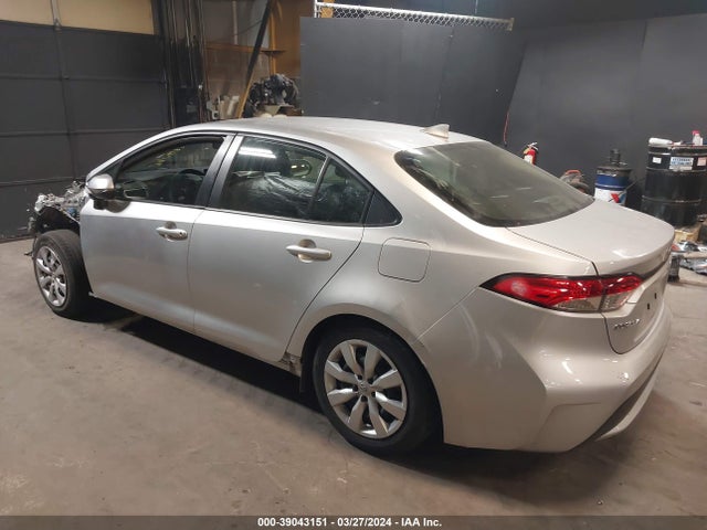 Toyota COROLLA LE 2021 JTDEPMAEXMJ147414 Image 3
