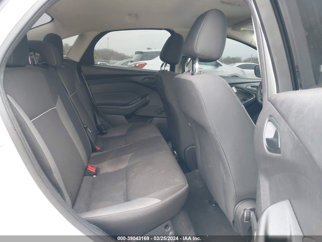 Ford FOCUS S 2014 1FADP3E22EL177069 Image 8