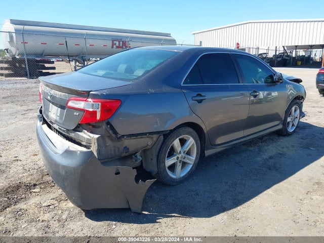 Toyota CAMRY SE 2014 4T1BF1FK2EU424717 Image 4