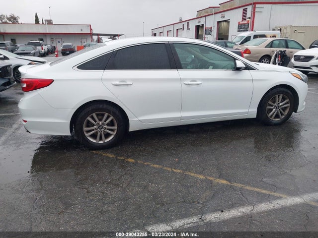 Hyundai SONATA ECO 2016 5NPE24AA8GH424148 Image 13
