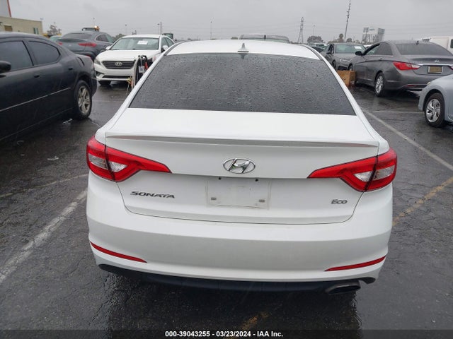 Hyundai SONATA ECO 2016 5NPE24AA8GH424148 Image 16