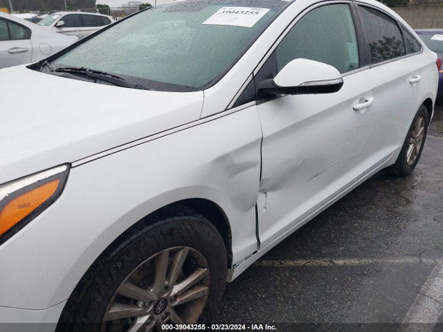 Hyundai SONATA ECO 2016 5NPE24AA8GH424148 Image 6