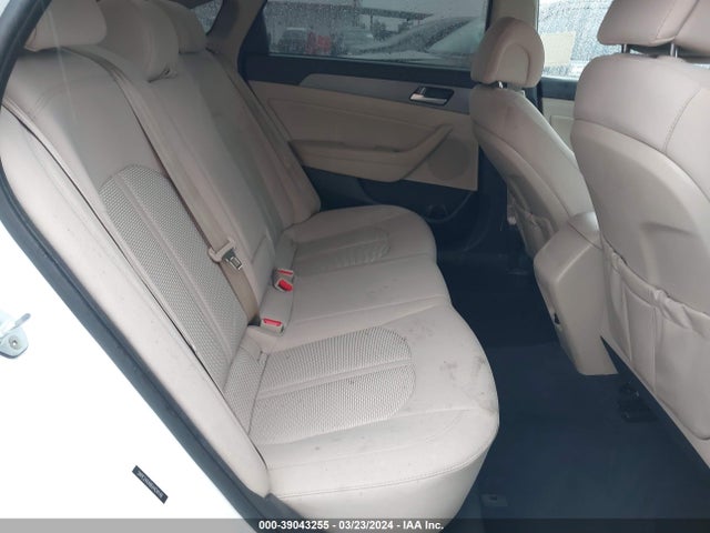 Hyundai SONATA ECO 2016 5NPE24AA8GH424148 Image 8