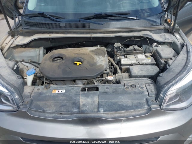 KIA SOUL + 2018 KNDJP3A53J7536087 Image 10