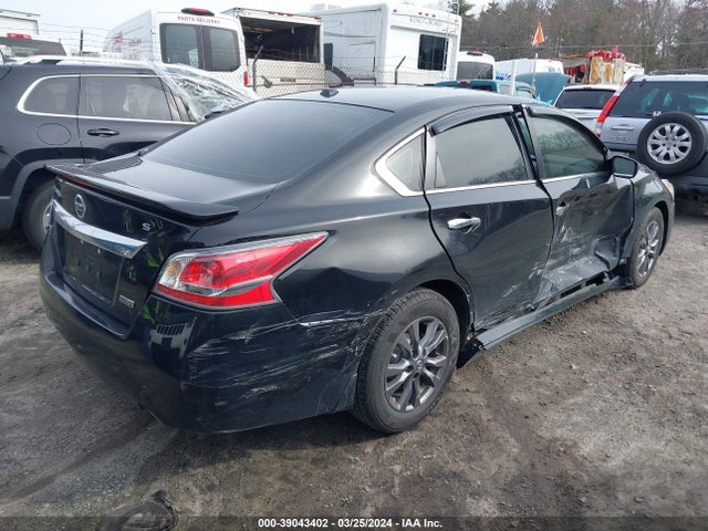 Nissan Altima 2.5 S 2015 1N4AL3APXFN903492 Image 4