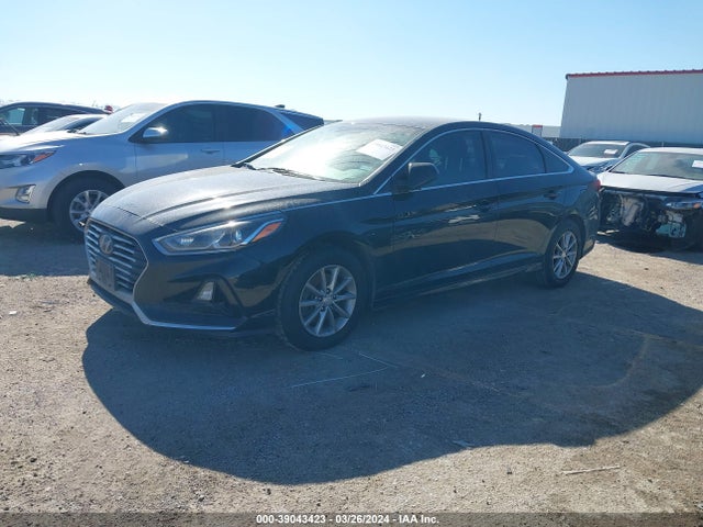Hyundai SONATA SE 2019 5NPE24AF1KH769266 Image 2