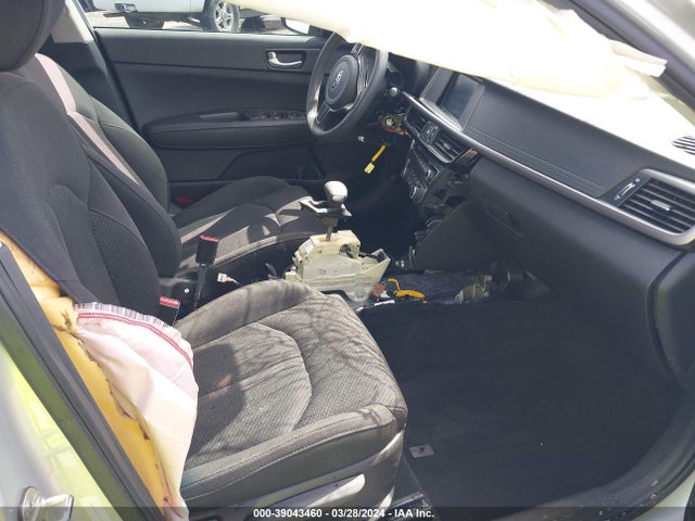 KIA Optima Lx 2018 5XXGT4L32JG236216 Image 5