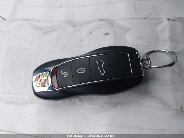 2011 PORSCHE CAYENNE WP1AB2A2XBLA50933 Photo 10