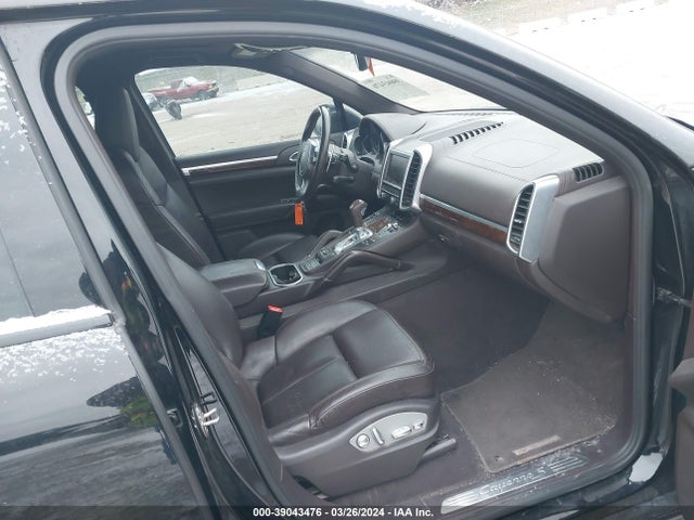 2011 PORSCHE CAYENNE WP1AB2A2XBLA50933 Photo 4