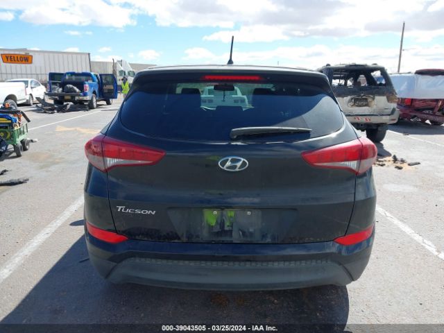KM8J23A42JU634143 Hyundai TUCSON SE