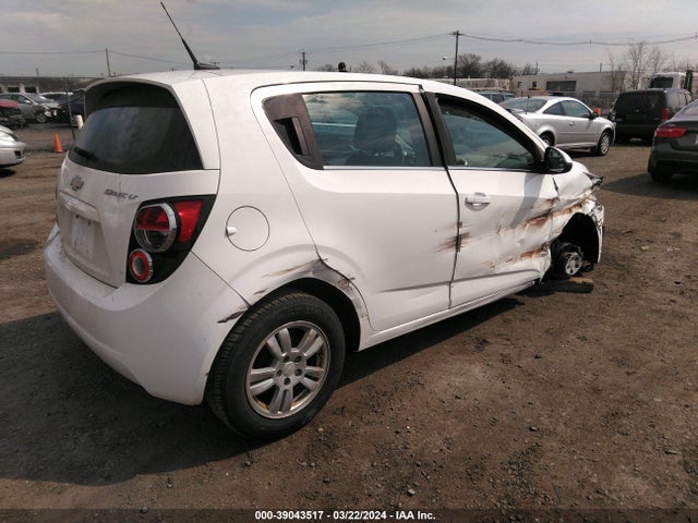 Chevrolet Sonic Lt Auto 2014 1G1JC6SH3E4234577 Image 4